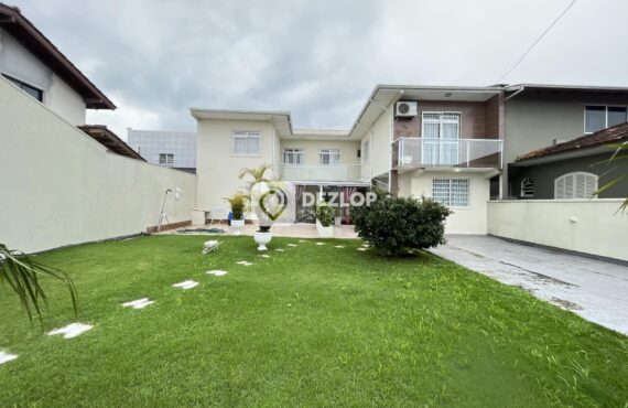 Casa À Venda No Ipiranga, São José - Sc | Dois Pavimentos