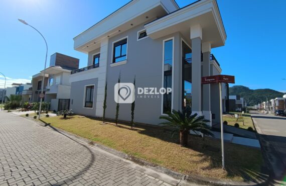 Casa no Bairro Deltaville em Biguaçu - SC | Condomínio Brisas
