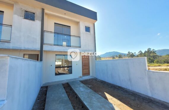 Sobrado à venda em Areias do Meio, Gov. Celso Ramos – SC | Nova Governador