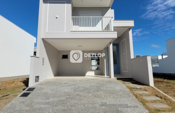 Casa à Venda no Brisas Condomínio Clube, Deltaville - Biguaçu
