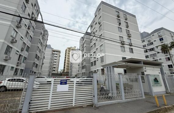 Apartamento à venda em Ipiranga, São José - SC | Residencial Avenida Das Torres