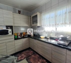 Casa à venda em Areias, São José - SC | Com Edícula