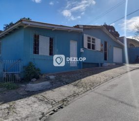 Casa á venda em Areias, São José - SC | Ponto comercial