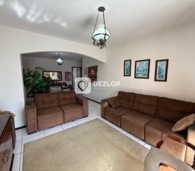 Casa à venda em Barreiros, São Jose - SC | Residencial e Comercial