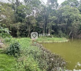 Casa à venda em Beira Rio, Antônio Carlos - SC | Com açude e galpão no terreno