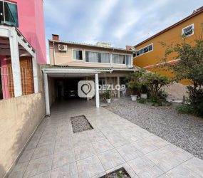 Casa à venda em Praia João Rosa, Biguaçu – SC | Terreno Grande e casa ampla