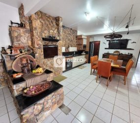 Casa à venda em Rio Caveiras, Biguaçu – SC