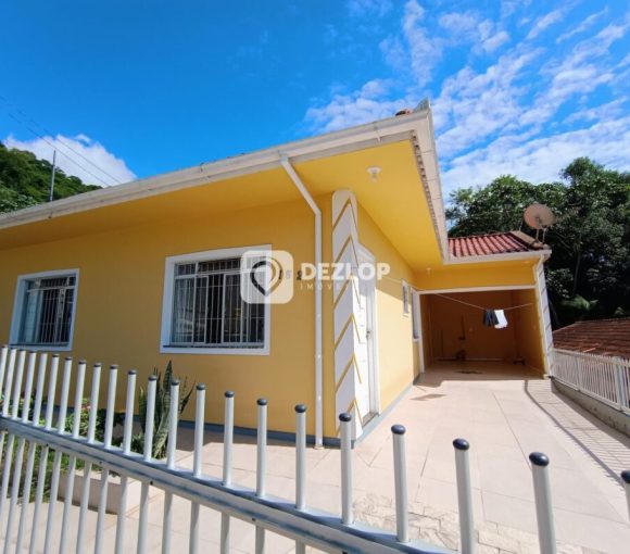 Casa à venda em Vendaval, Biguaçu - SC | Três dormitórios