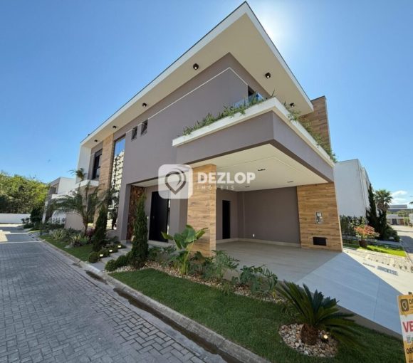 Casa à venda no Deltaville, Biguaçu - SC | Condomínio Brisas Club