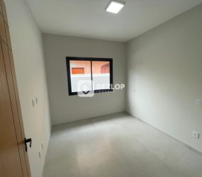 Casa Geminada á Venda no Bairro Rio Caveiras - Biguaçu - SC