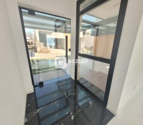 Casa no Bairro Deltaville em Biguaçu - SC | Suíte com Closet e Sacada