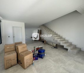 Casa no Bairro Deltaville em Biguaçu - SC | Três Dormitórios com Suíte