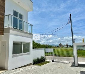 Casas dentro de condomínio fechado | Nova Palhoça