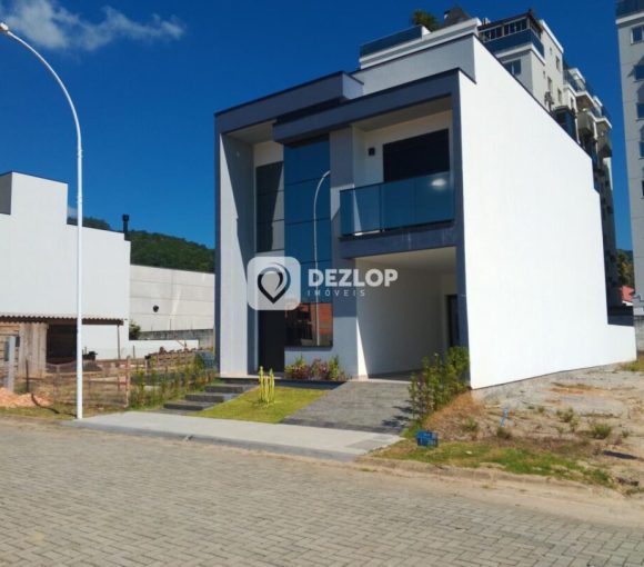 Sobrado à venda no Deltaville, Biguaçu – SC | Condomínio Blue
