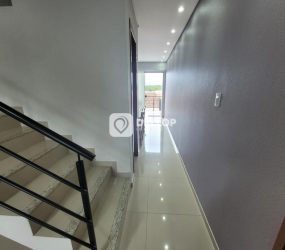 Sobrado à Venda no Loteamento Recanto da Natureza, Forquilhas - São José | SC