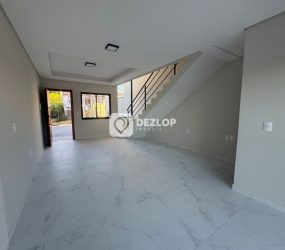 Sobrado com Duas Suítes á Venda no Loteamento Alta Vista – São José -SC