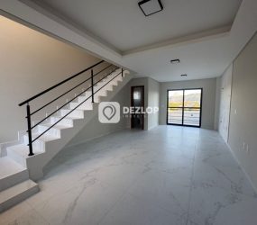 Sobrado com Duas Suítes á Venda no Loteamento Alta Vista – São José -SC