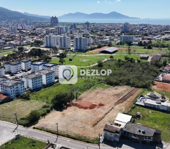Terreno á Venda Bairro Fundos - Biguaçu - SC