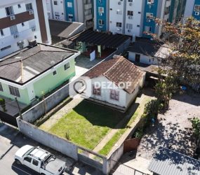 Terreno á Venda no Bairro Barreiros - São José - SC