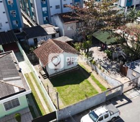 Terreno á Venda no Bairro Barreiros - São José - SC