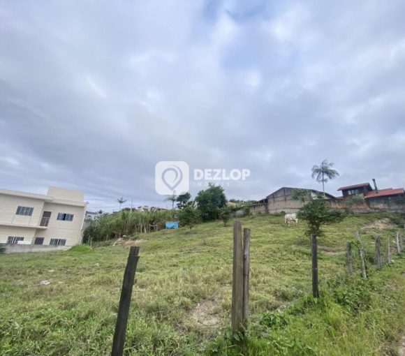 Terreno à venda no Bairro Fundos, Biguaçu – SC