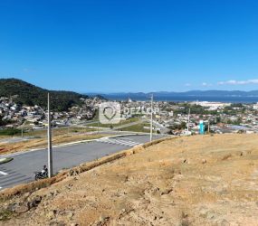 Terreno à Venda no Jardim Janaína, Biguaçu - SC | Loteamento Altos Do Jardim