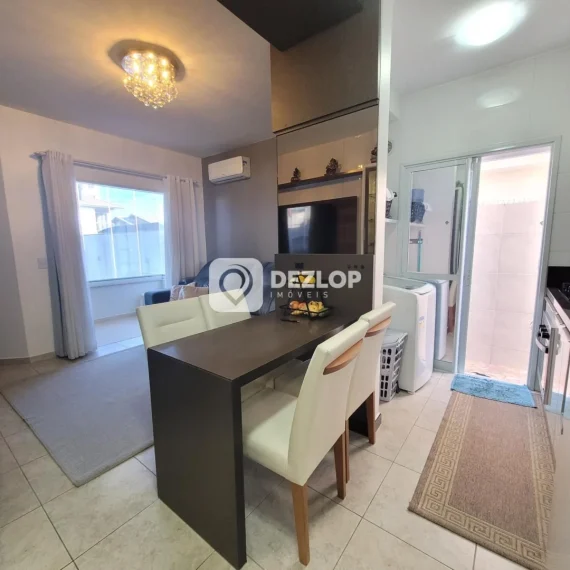 Apartamento à venda em Aririú, Palhoça | 2 Quartos sendo 1 Suíte - 01