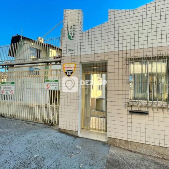 Apartamento à venda em Capoeiras, Florianópolis - SC | 2 Quartos no Residencial Anita Garibaldi - 01