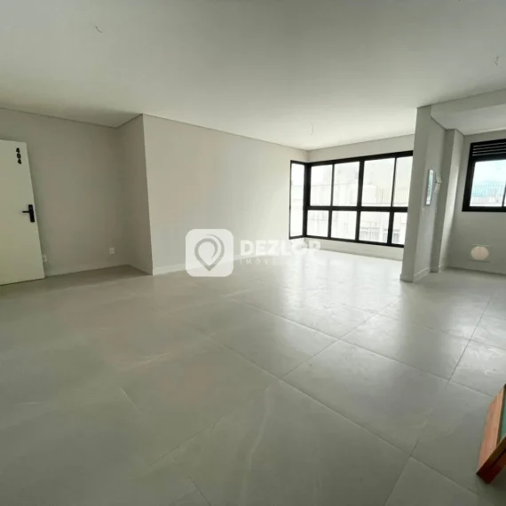 Apartamento à venda em Coqueiros, Florianópolis - SC | 2 Quartos sendo 1 Suíte - 01