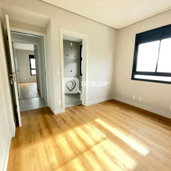 Apartamento à venda em Coqueiros, Florianópolis - SC | 3 Quartos sendo 2 Suítes - 02