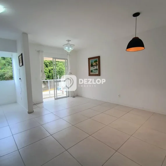 Apartamento à venda no Boa Vista, Biguaçu | 2 Quartos, 1 Suíte no Ed. Sintra Residence - 01