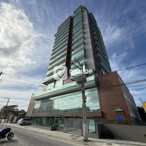 Apartamento à venda no Centro, Biguaçu | 3 Quartos, 3 Suítes no Ed. Balduino Junckes - 01