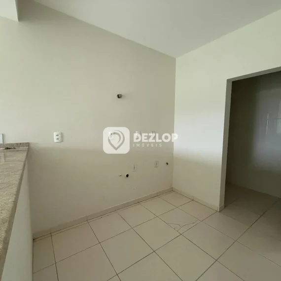 Apartamento à venda no Fundos, Biguaçu | 3 Quartos, 1 Suíte no Antonio Lobo do Livramento - 02