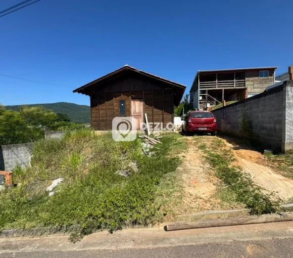 Casa à venda em Alto Biguaçu, em Biguaçu - SC | 2 Quartos - Destaque