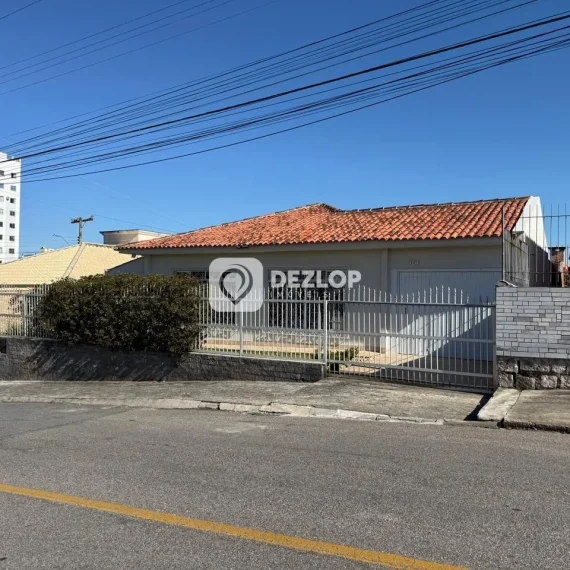 Casa à venda em Areias, São José - SC | 3 Quartos sendo 1 Suíte - 01