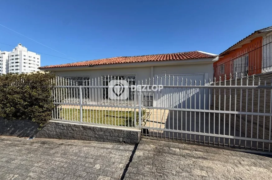 Casa à venda em Areias, São José - SC | 3 Quartos sendo 1 Suíte - Destaque