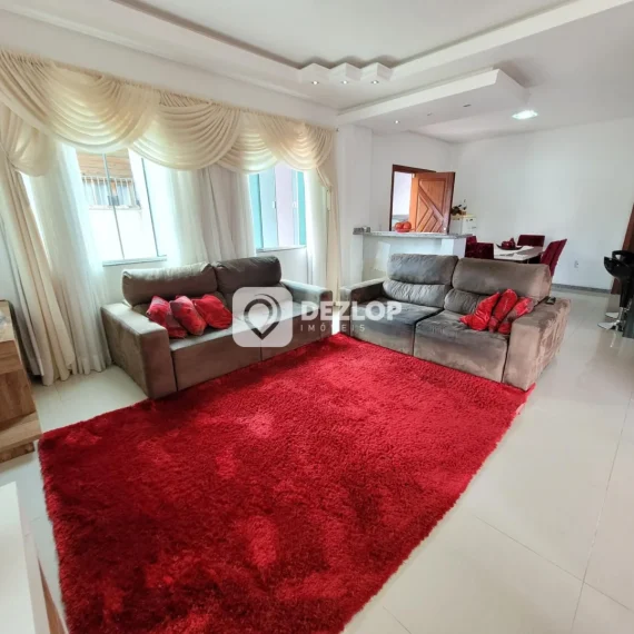 Casa à venda em Bela Vista, Palhoça | 4 Quartos sendo 2 Suítes - 02