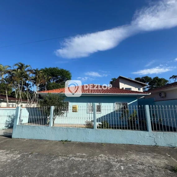 Casa à venda em Bom Viver, Biguaçu | 3 Quartos - 01