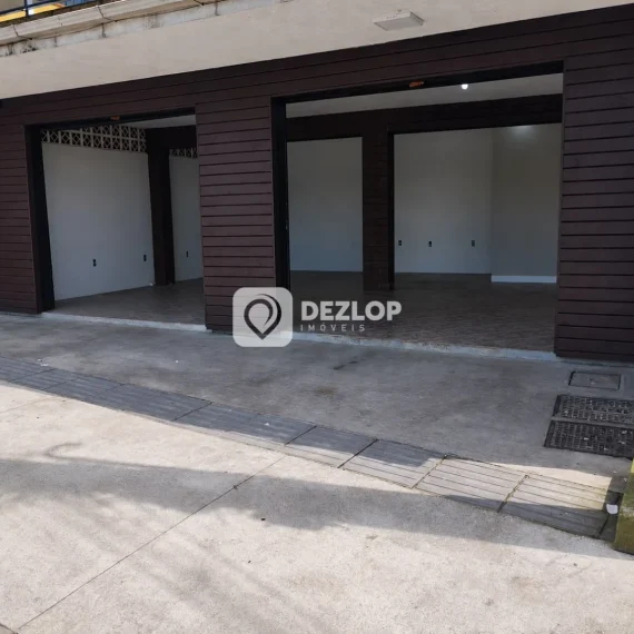 Casa à venda em Bom Viver, Biguaçu - SC | 5 Quartos - 02