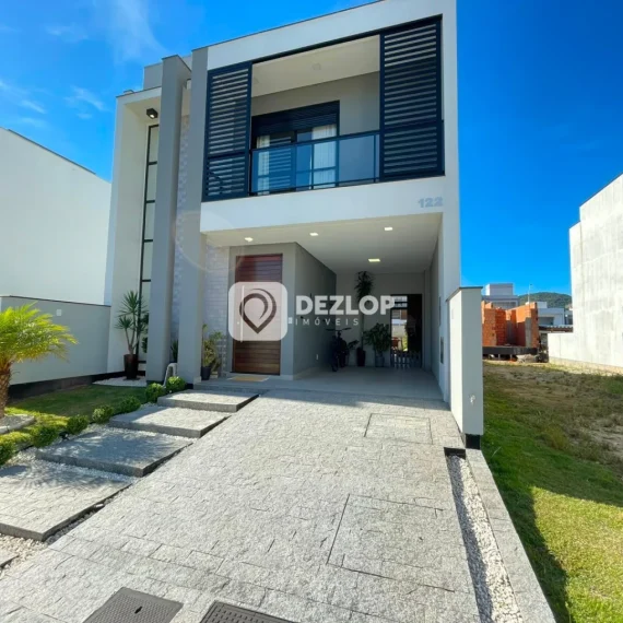 Casa à venda em Deltaville, Biguaçu - SC | 3 Quartos, 1 Suíte no Condomínio Brisas Parque - 01