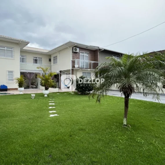 Casa à venda em Ipiranga, São José | 3 Quartos - 02