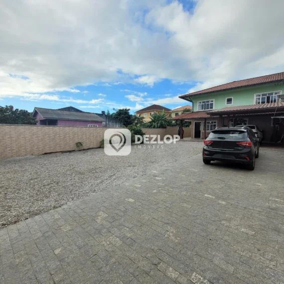 Casa à venda em Rio Caveiras, Biguaçu | 3 Quartos - 02