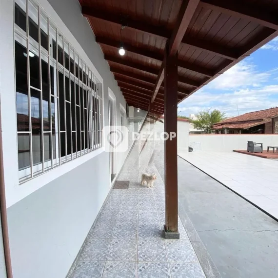 Casa à venda em Rio Caveiras, Biguaçu - SC | 2 Quartos sendo 2 Suítes - 02