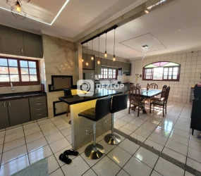 Casa à venda em Rio Caveiras em Biguaçu - SC | 4 Quartos sendo 1 Suíte - 02