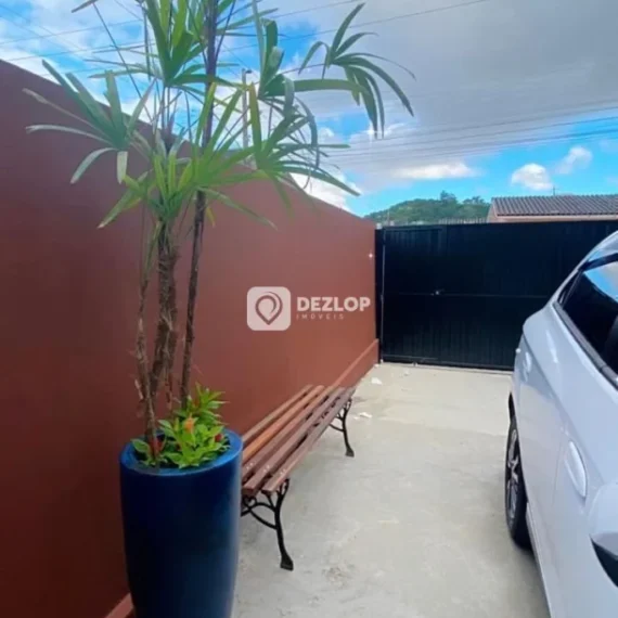 Casa à venda em Serraria, São José | 7 Quartos - 02