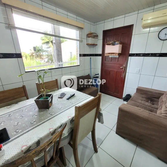 Casa à venda em Tijuquinhas, Biguaçu | 3 Quartos - 02