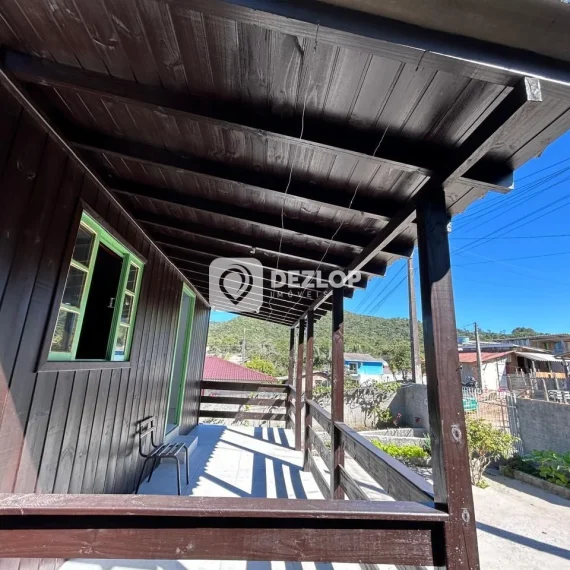 Casa à venda em Tijuquinhas, Biguaçu - SC - 01