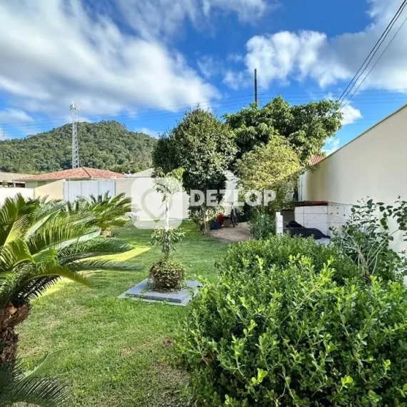 Casa à venda em Vendaval, Biguaçu - SC | 3 Quartos sendo 1 Suíte - 02