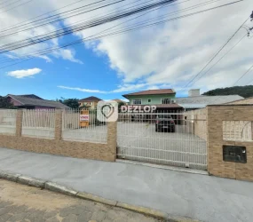 Casa à venda em no Rio Caveiras em Biguaçu - SC | 3 Quartos - 01