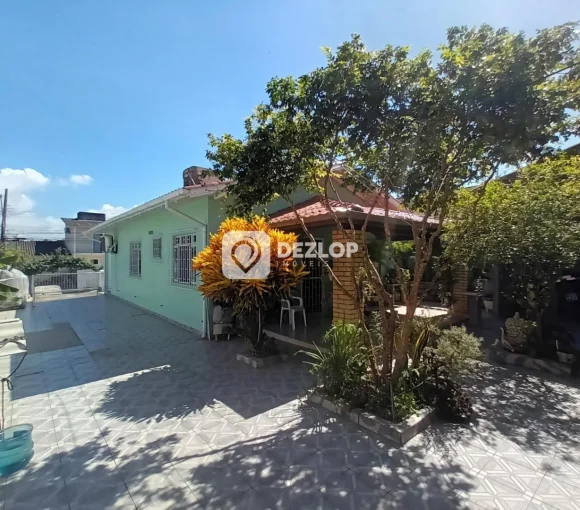 Casa à venda na Areias em São José - SC | 3 Quartos - Destaque